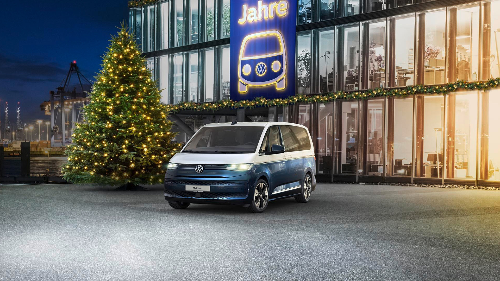 Volkswagen Multivan , 75 Jahre, Sondermodell mit Jubiläumsfolierung in Bi-Color Candy-Weiß/Starlight Blue Metallic